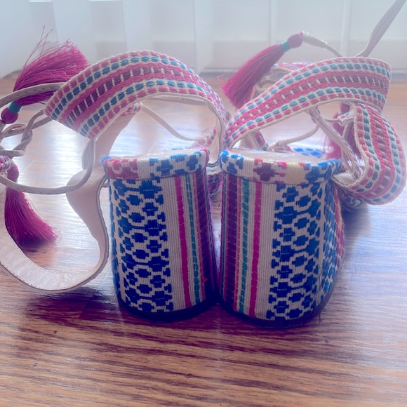 Multicolor lace up tassel tie sandals - Picture 3 of 3